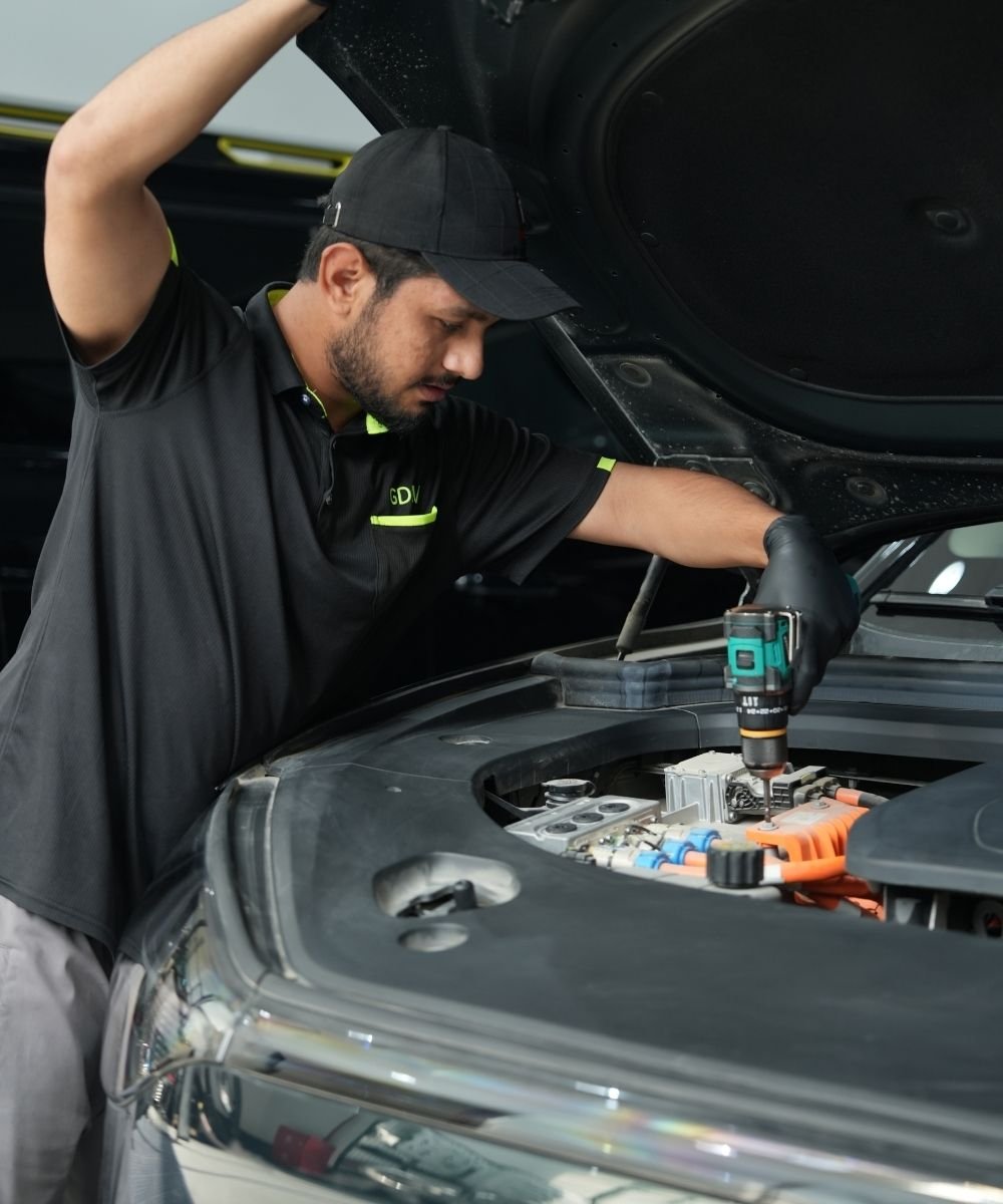 EV Maintenance & Electrical